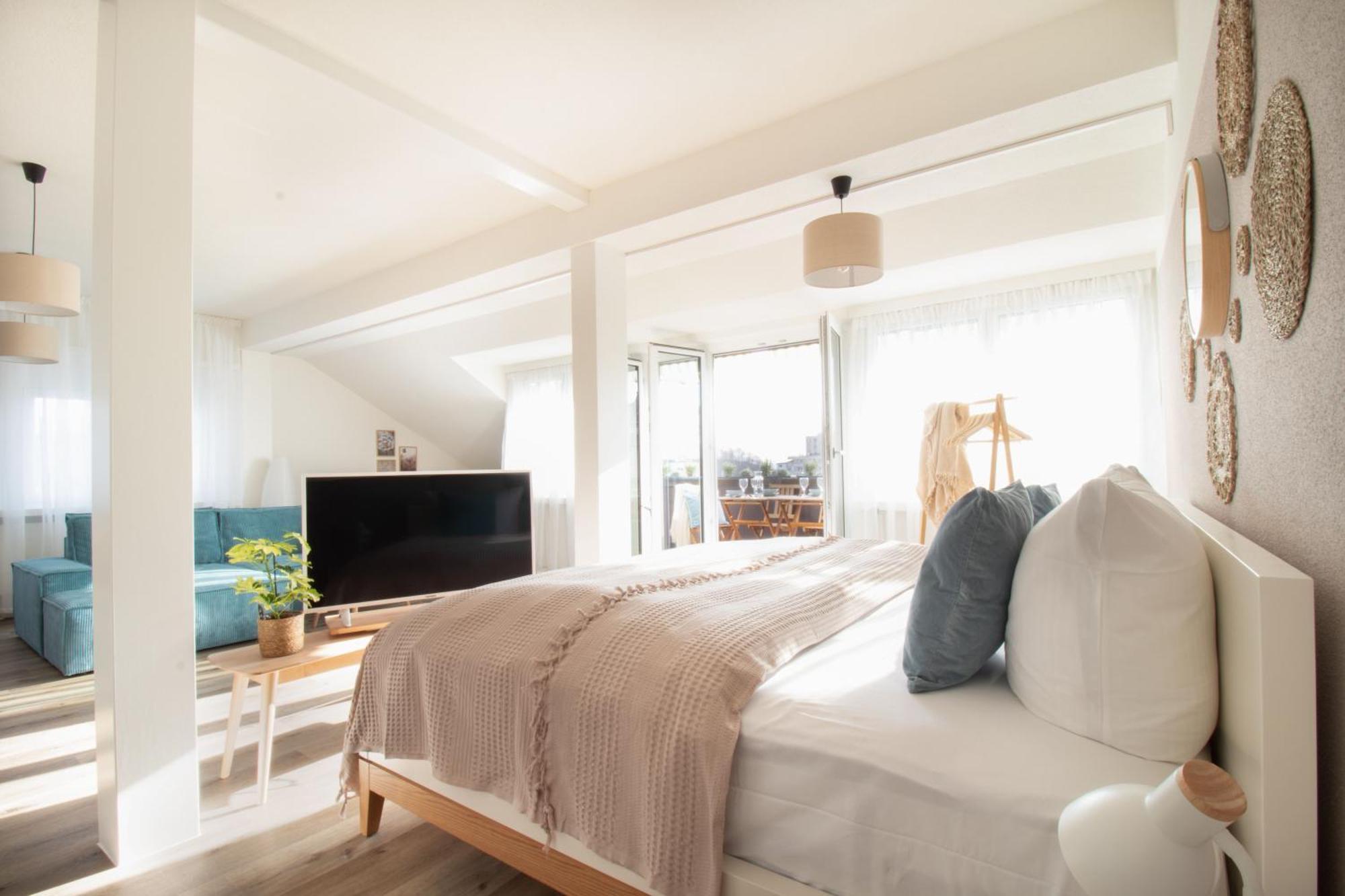 Loewe Apartment Blau Neuhausen Am Rheinfall Eksteriør billede